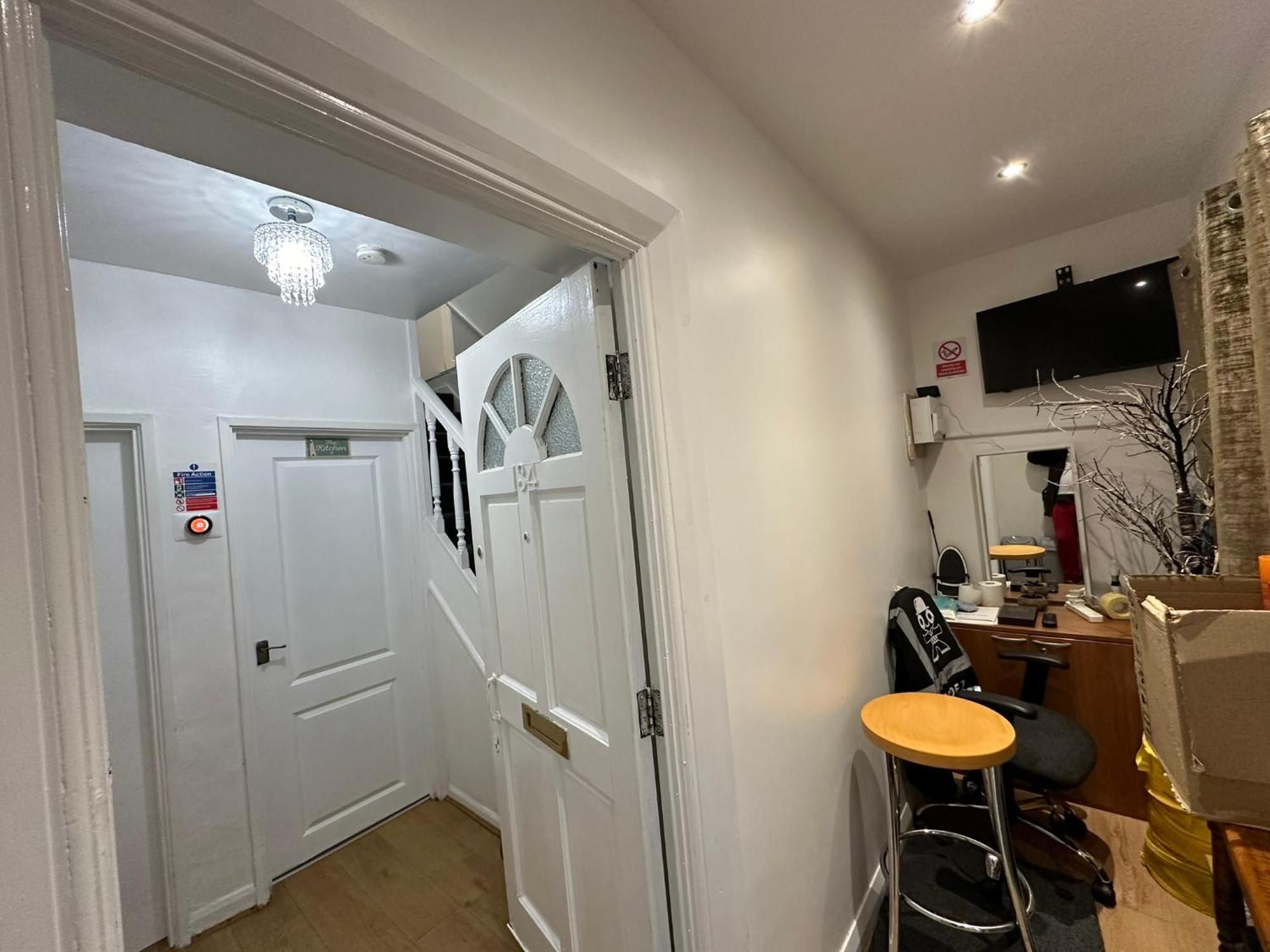 Luxury Ensuite 2Nd Studio Flat With Great Views In Keedonwood Road With Fully Own Bathroom Newly Added And Private Kitchenette Μπρόμλεϊ Εξωτερικό φωτογραφία